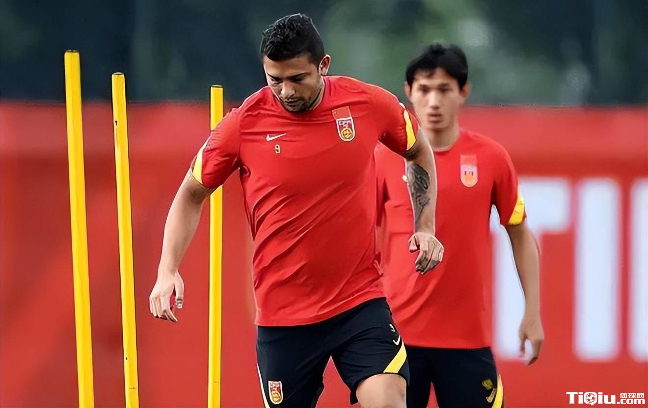 归化球员萧涛涛退籍