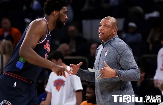 里弗斯话里有话激励哈登