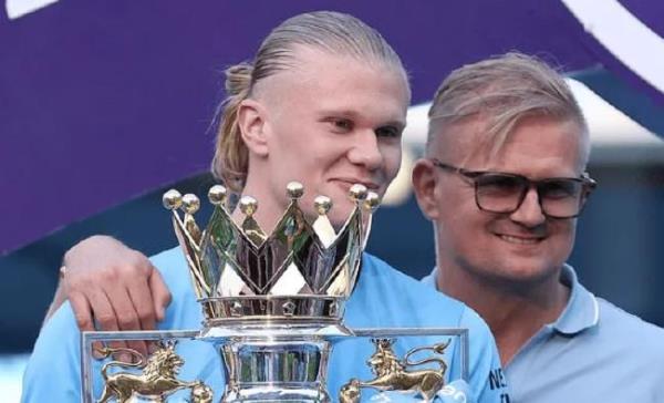 曼城提前锁定英超冠军，哈兰德率队创造历史！