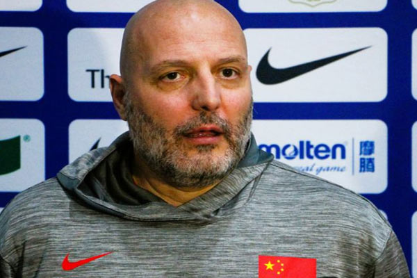 中国男篮主教练亚历山大·乔尔杰维奇收获塞尔维亚篮球教练协会评选的终身成就奖