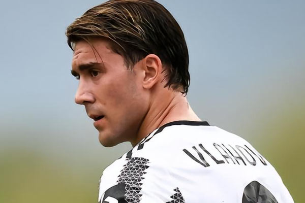 拜仁慕尼黑报价9500万镑决心出手抢夺赖斯