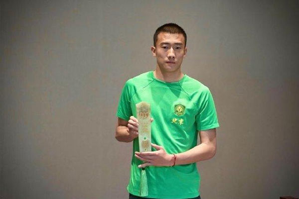 中超5月最佳门将+月度最佳球员，国安俱乐部韩佳奇获双重荣誉