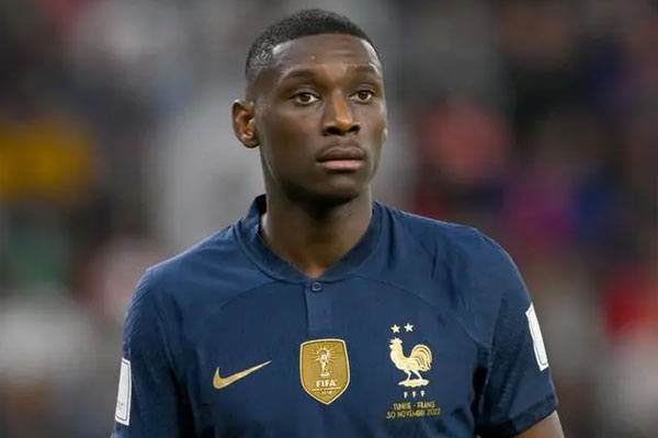 穆阿尼不忘“单刀不进”之痛，足球中单刀不进是什么意思？