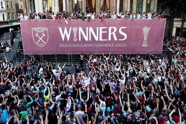 历史时刻！西汉姆再度崛起，夺得58年来首个欧洲冠军！