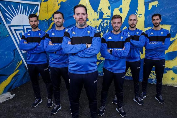 北京国安宣布新帅苏亚雷斯上任，葡萄牙籍教练领军挑战中超联赛