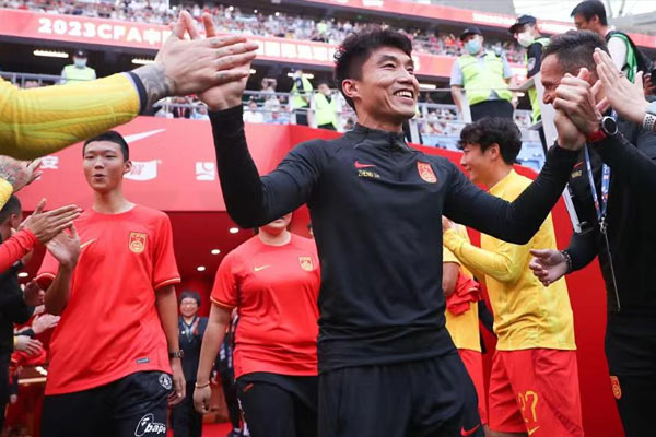 国足郑智真的退役了吗？郑智退役当了教练吗？