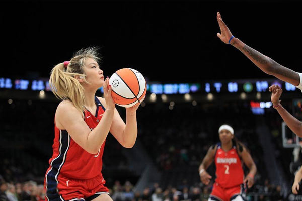 神秘人77-69战胜天空，李梦离队前献6分2板2助攻1抢断