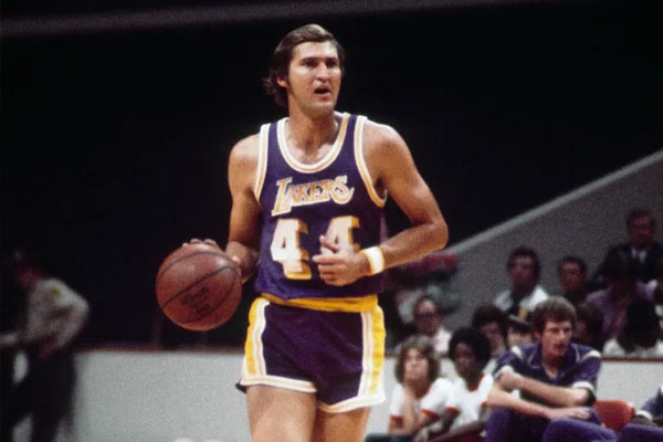 NBA历史总决赛得分排行榜前十名是谁?详细得分数据是多少?