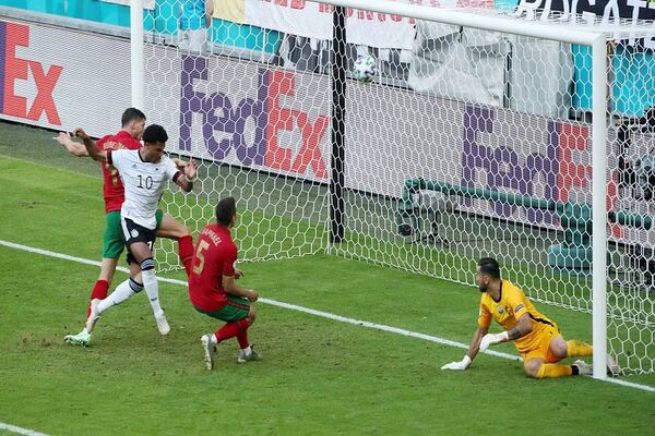 打乌龙球算谁进球的？乌龙球怎么算球权归属？