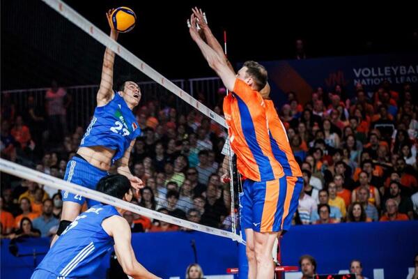 中国男排四连败,惨遭荷兰3-0横扫!