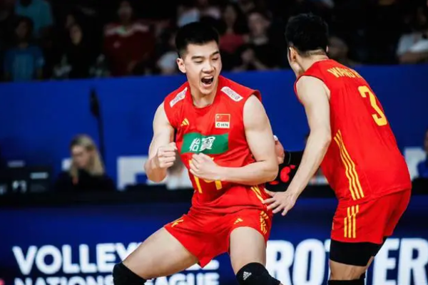 中国男排逆袭成功！3-1战胜德国！