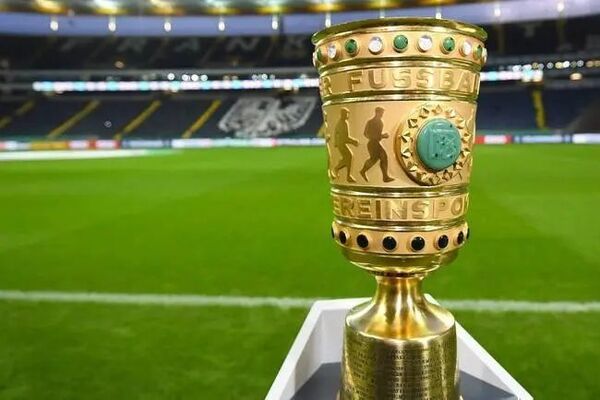 足球大满贯指的是那些冠军?现役有哪些大满贯的足球运动员?