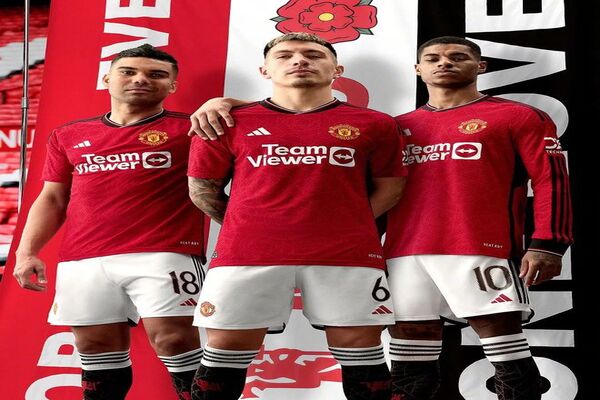 曼联2023-2024赛季主场球衣开销，售价为110英镑