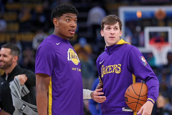 湖人队决心留住里维斯和八村塁：追求未来辉煌的重要一步