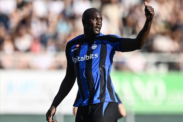 国米追逐卢卡库！报价3000万欧元+浮动条款