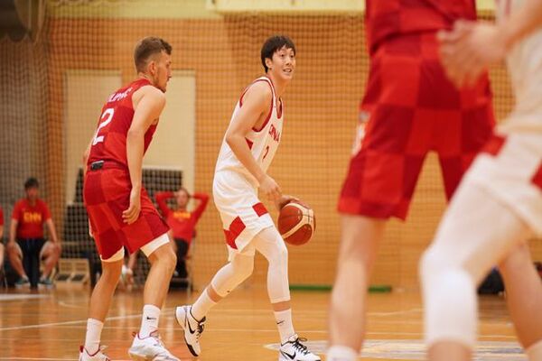 中国男篮不敌克罗地亚，64-82惨遭热身赛失利