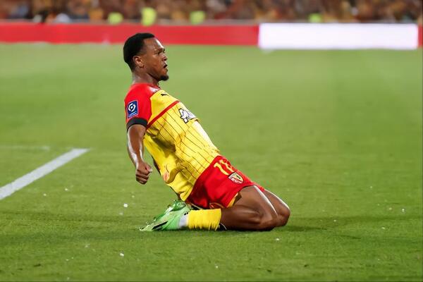 莱比锡以4000万欧元报价奥蓬达，合同中包含浮动条款