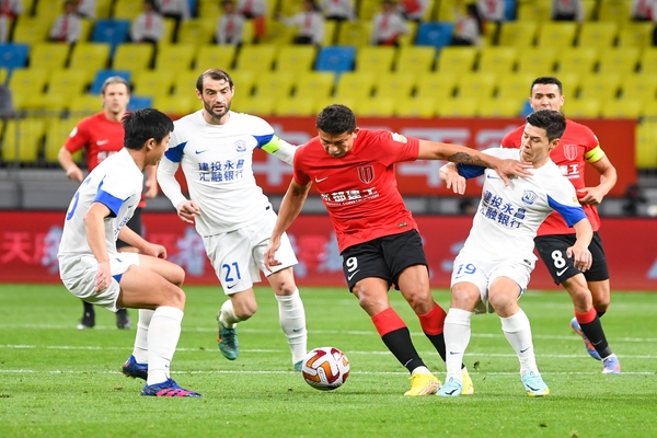 沧州雄狮惊险胜出，2-1逆转成都蓉城！