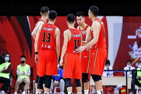 篮球什么情况下判罚两罚一掷?