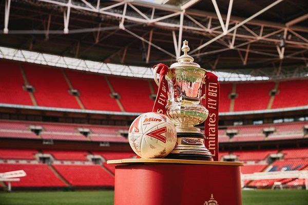 足总杯和联赛杯哪个重要？