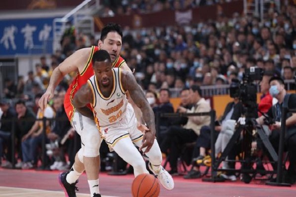 CBA外援数量限制,是否限制了联赛发展?