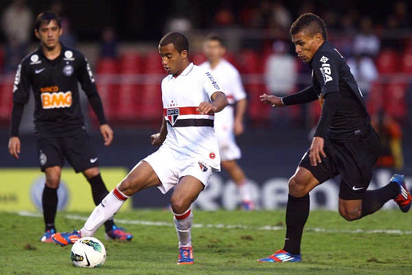 哪支巴西足球队获得过最多次巴西杯冠军？