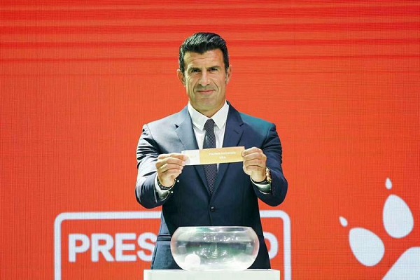 足球抽签中，如何避免强弱组别的失衡和不公平现象？