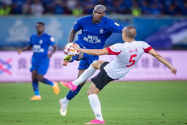 段刘愚绝杀!武汉三镇1-0击败青岛海牛