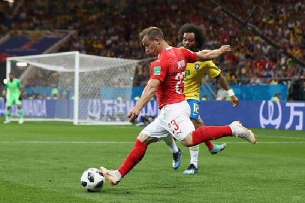 为什么一些足球联赛在决赛中使用单场制而不是主客场制?