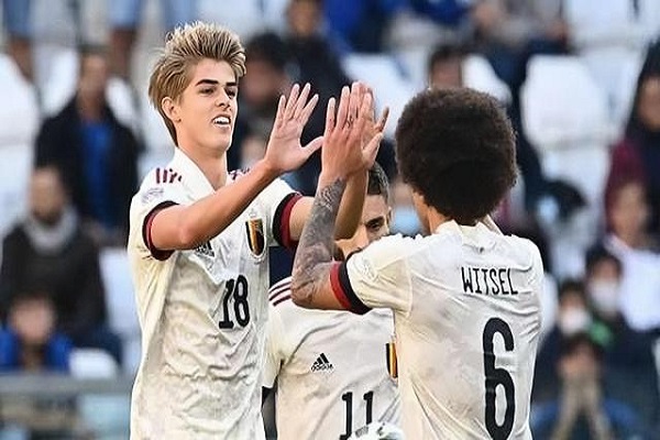 为什么有些球员身价飙升而有些球员却贬值迅速？