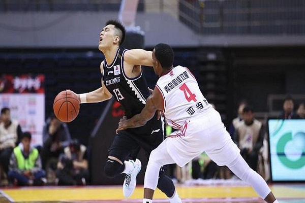 郭艾伦vs张庆鹏谁才是CBA最佳后卫？