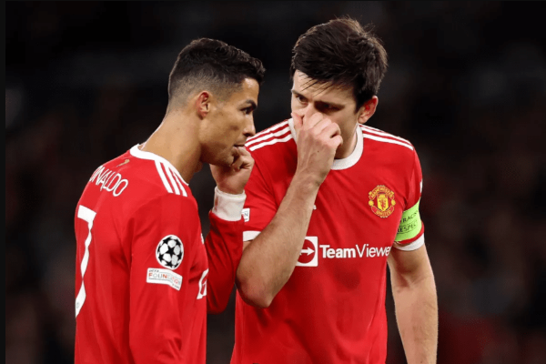 曼联近几年英超排名为什么下滑了？