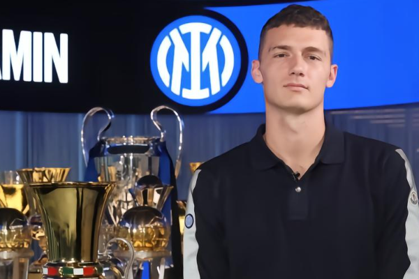 国际米兰官方签下拜仁后卫帕瓦尔再添猛将