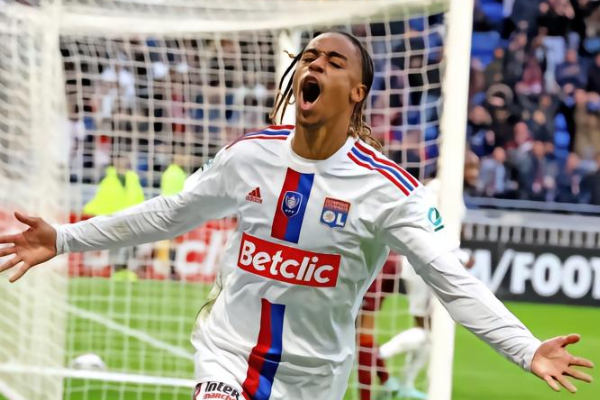 巴黎圣日耳曼4500万欧元签约小将巴尔科拉