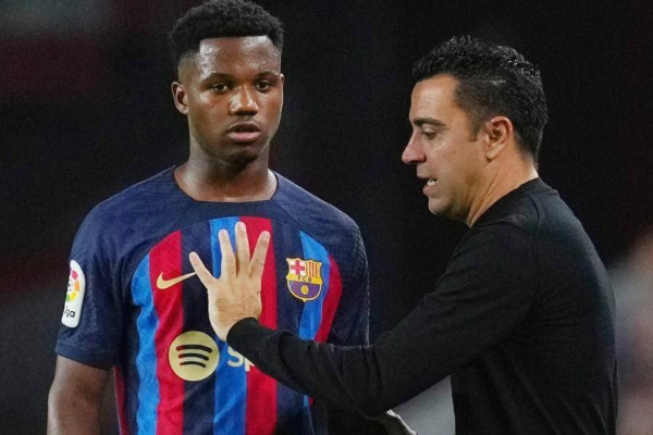 巴塞罗那主帅哈维称赞球队顽强斗志并肯定裁判表现