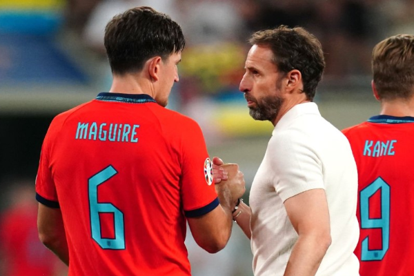 索斯盖特力挺马奎尔：英格兰主帅对媒体的批评表示不满