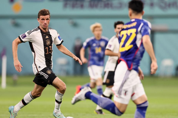 足球一场比赛的总时长是多久？