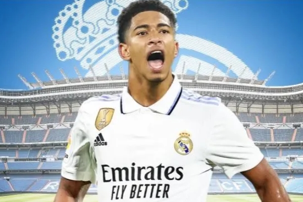 贝林厄姆：西甲之星！8月最佳球员奖杯实至名归