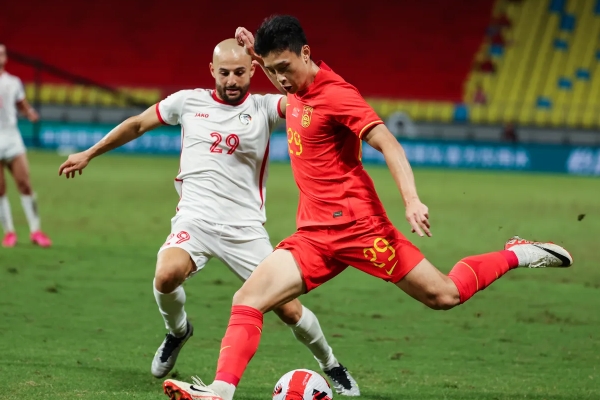 中国男足寻求打破亚运会金牌魔咒东道主豪取冠军成为目标