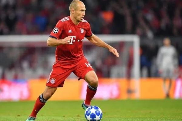 足球球员退役后还可以复出吗？