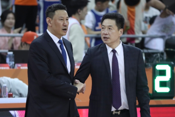 李楠、李春江因默契球事件失去中国篮球名人堂提名资格