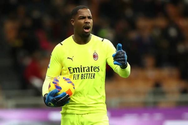 AC米兰门将迈尼昂因伤缺席比赛斯波尔蒂耶洛将代其首发出场