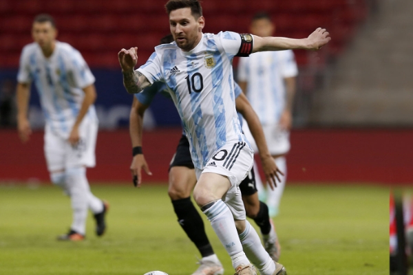 如何提高足球技术中的传球精准度？