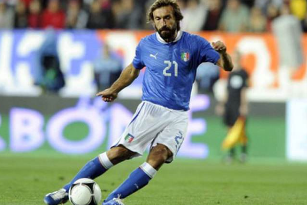 足球落叶球的原理是什么？