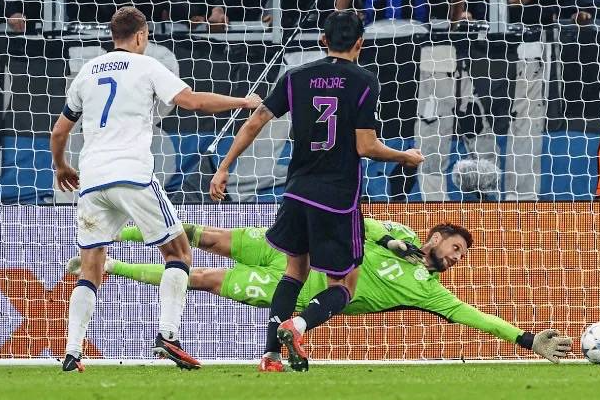 乌尔赖希关键扑救助拜仁慕尼黑逆转哥本哈根