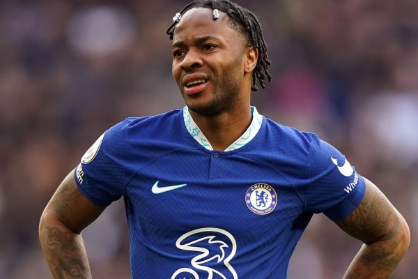 切尔西英雄斯特林连斩三球让英格兰国家队再次翘首以待