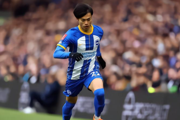 曼联传奇前锋萨哈力荐引进三笘薰提升进攻力量！