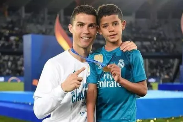 C罗希望儿子能快乐成长并不会强迫他继承足球事业