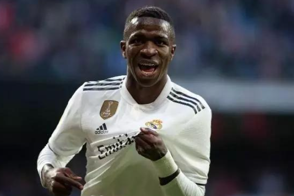 维尼修斯是哪国的球员？