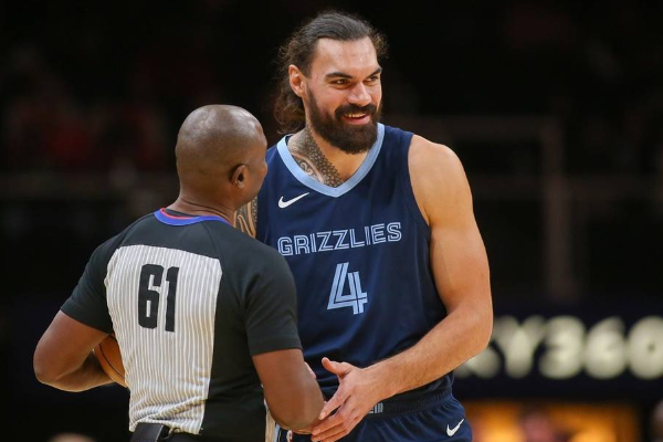 灰熊面临严峻挑战：史蒂文-亚当斯新赛季因伤报销